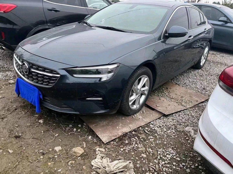 嘉兴21年别克君威8