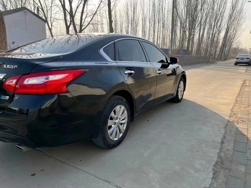 邯郸18年日产天籁4