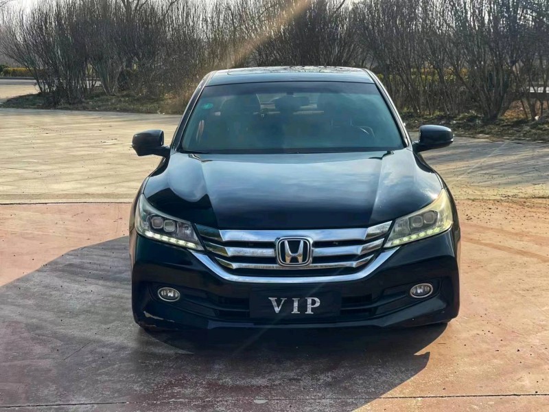 枣庄13年本田雅阁1