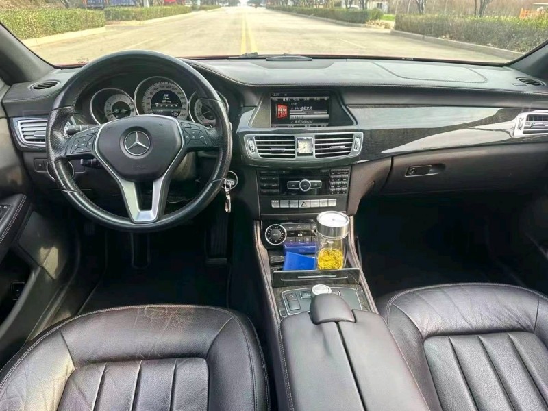 枣庄13年奔驰CLS9