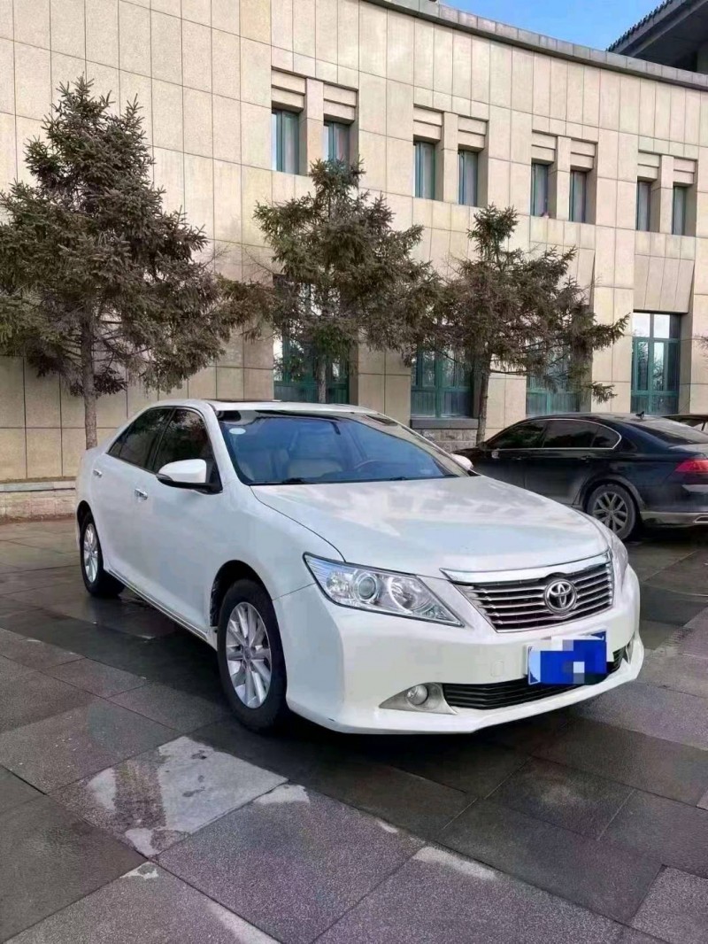 北京13年丰田凯美瑞2