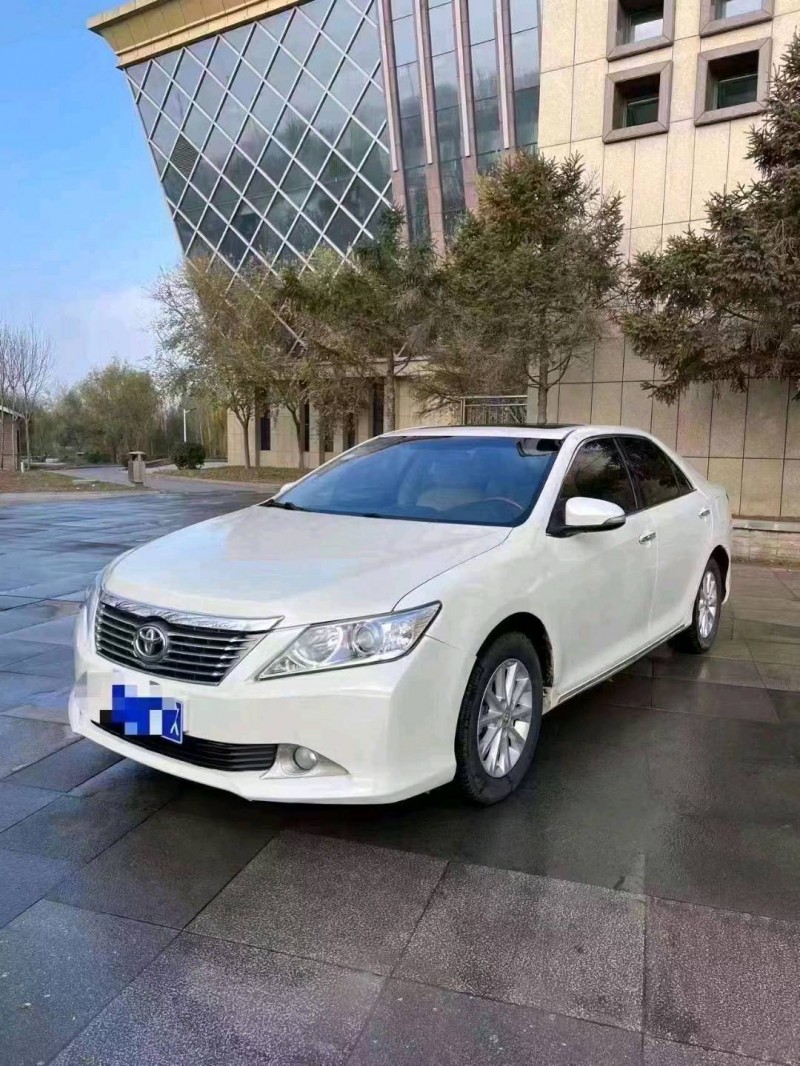 北京13年丰田凯美瑞3