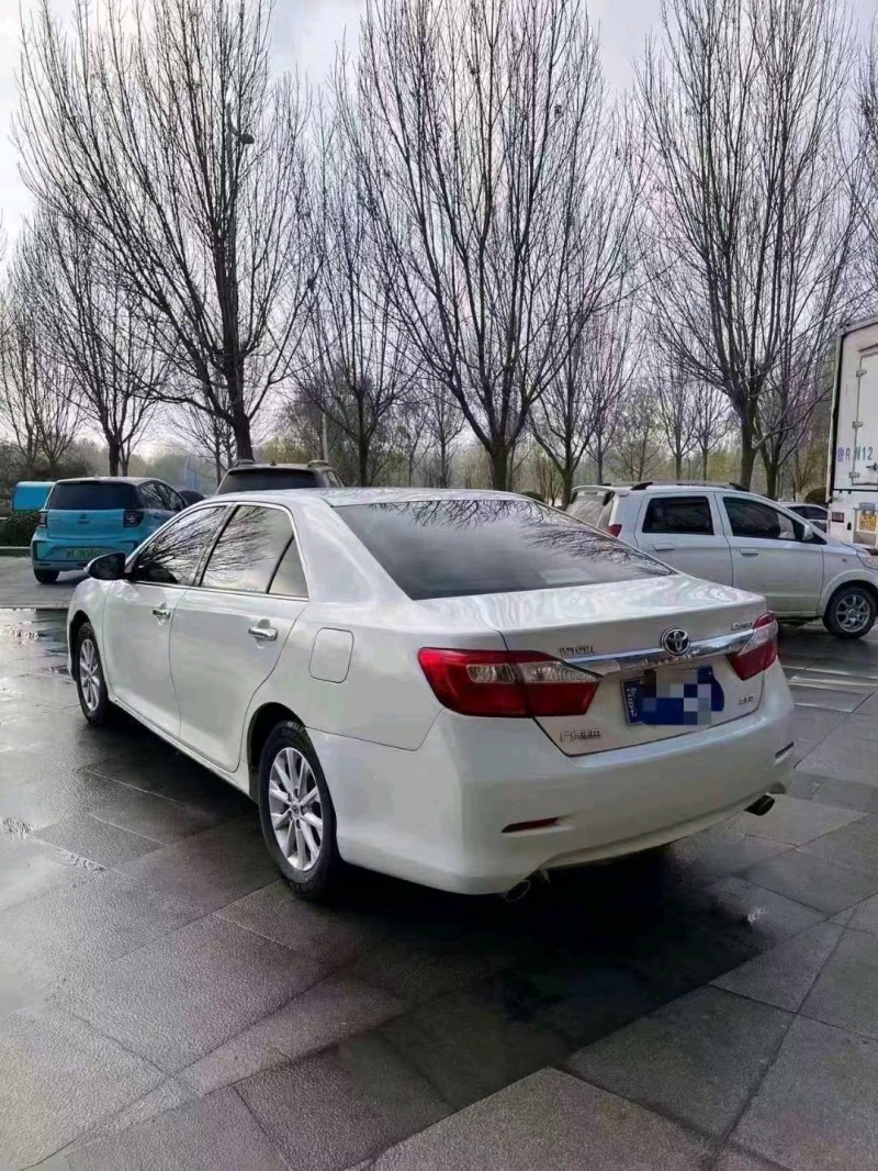 北京13年丰田凯美瑞6