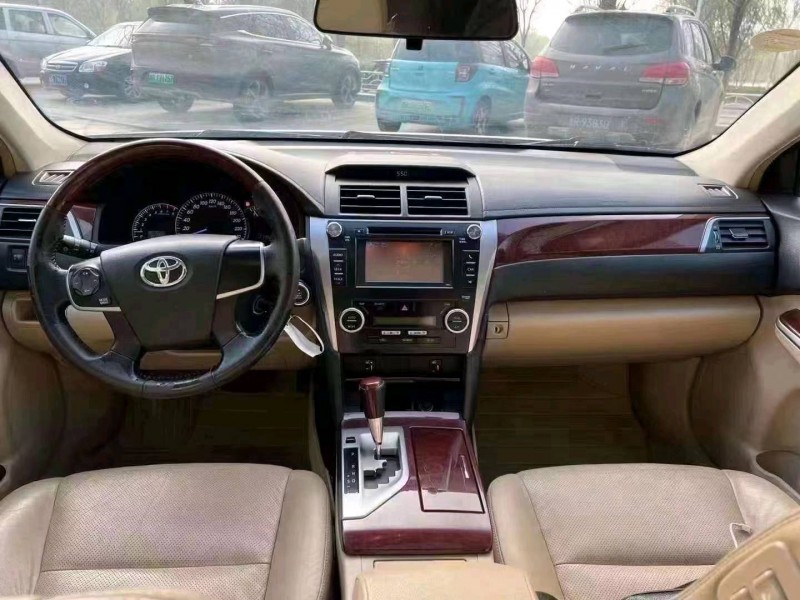 北京13年丰田凯美瑞7