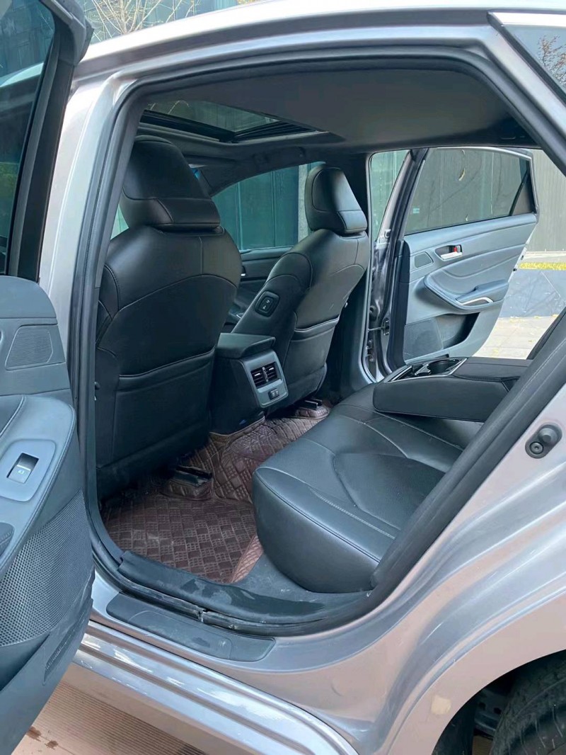 邯郸20年丰田亚洲龙1