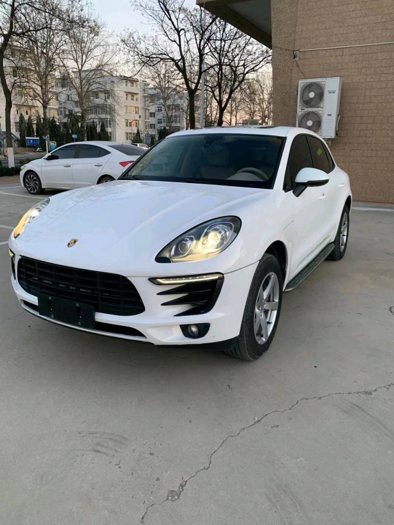 枣庄15年保时捷Macan2