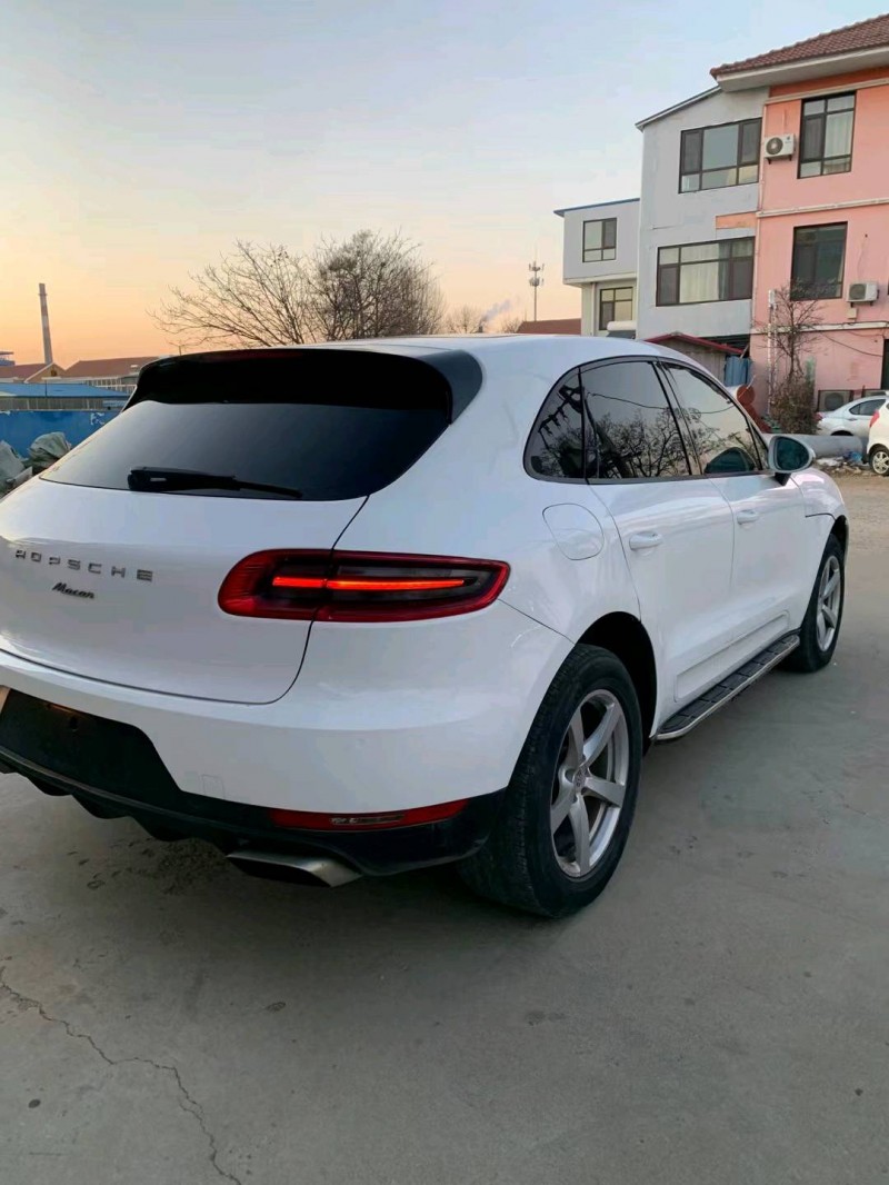 枣庄15年保时捷Macan6