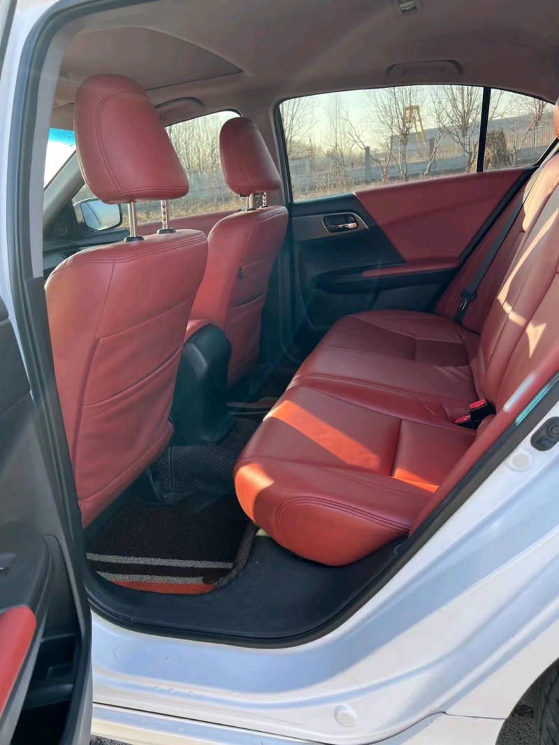 邯郸16年本田雅阁6