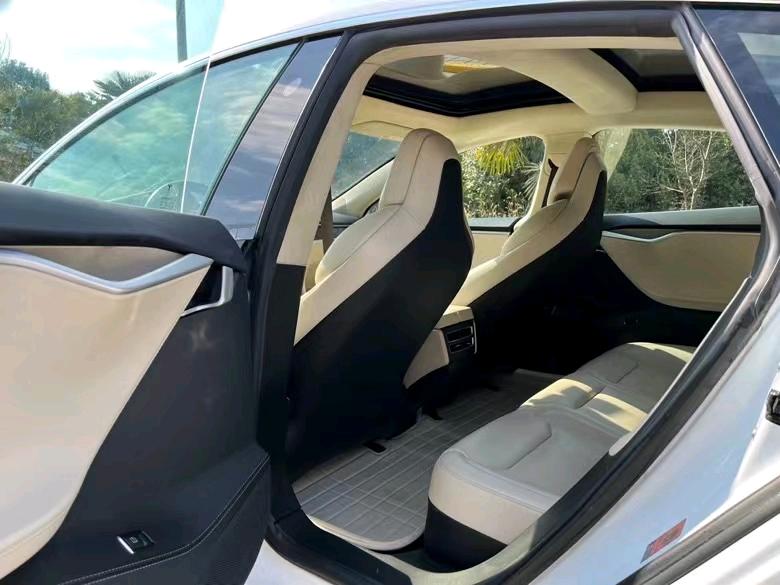 盐城18年特斯拉MODEL S5