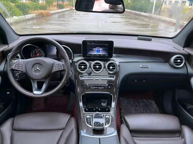 盐城19年奔驰GLC6