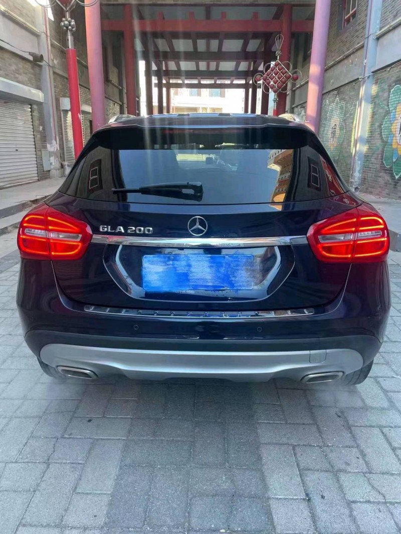 邯郸16年奔驰GLA8