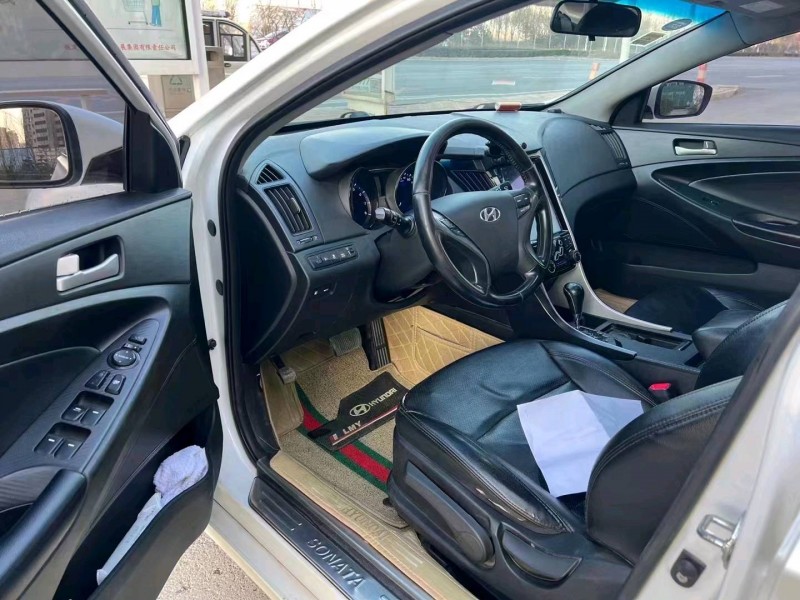 邯郸13年现代索纳塔八3