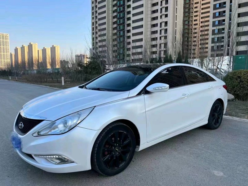 邯郸13年现代索纳塔八2