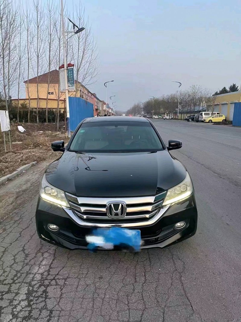 枣庄13年本田雅阁1