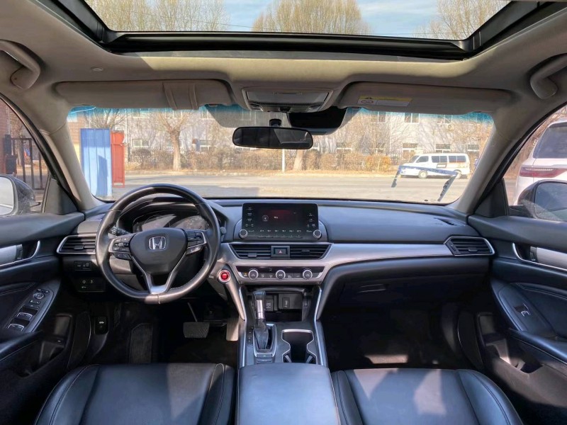 沈阳18年本田雅阁6