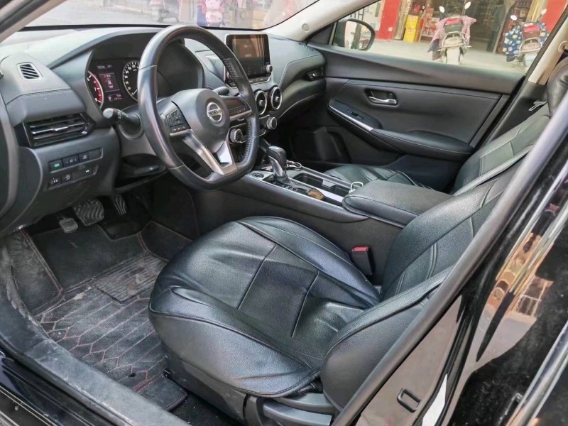 邯郸19年日产轩逸5