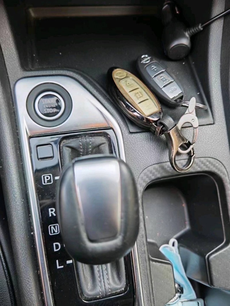 邯郸19年日产轩逸9