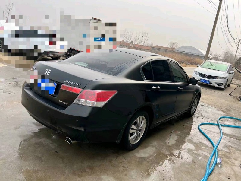 青岛11年本田雅阁4