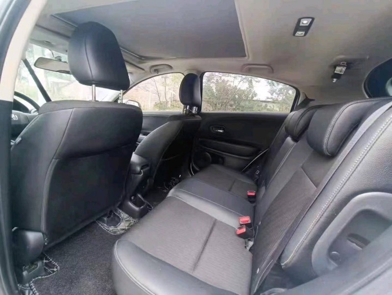 珠海19年本田缤智8