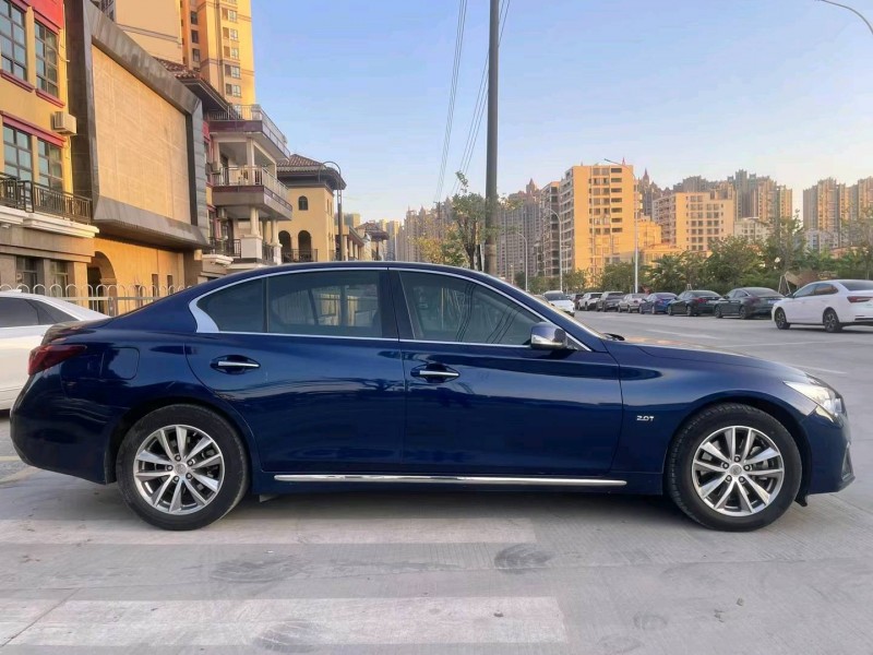 珠海20年英菲尼迪Q50L3