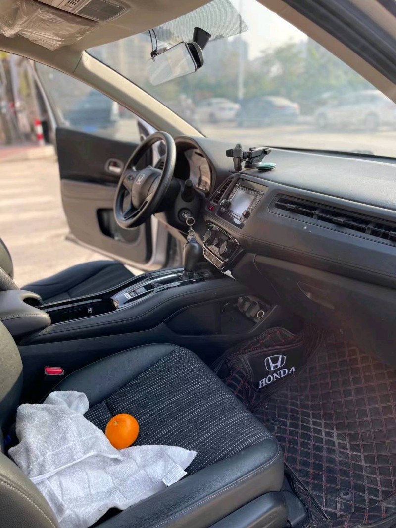 珠海16年本田缤智6