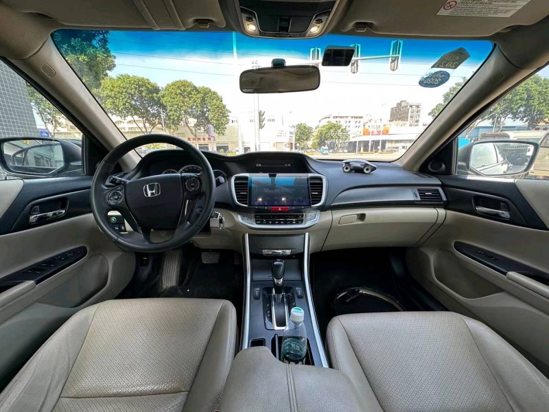 东莞15年本田雅阁6