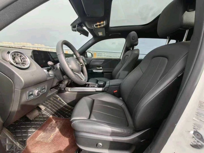 珠海21年奔驰GLB7