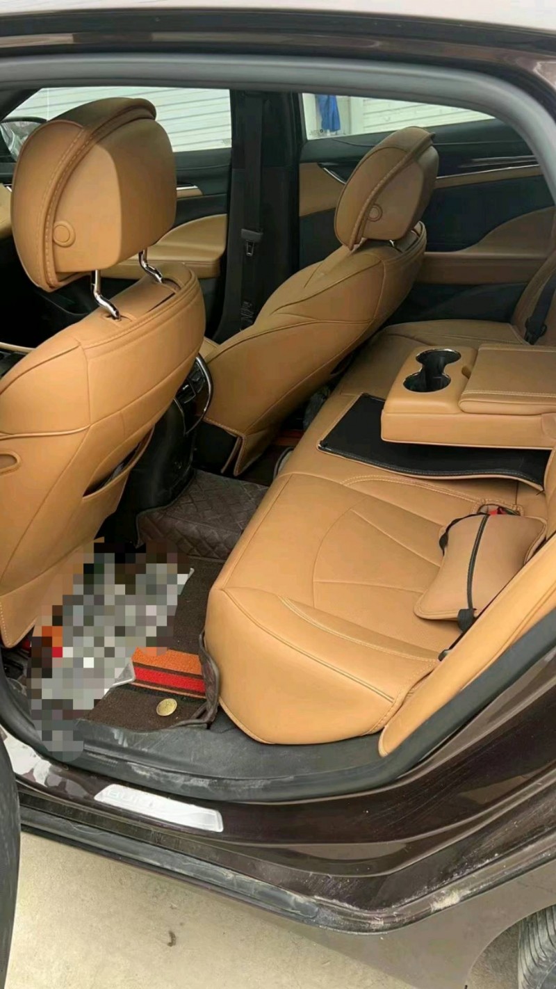 聊城18年别克君越5