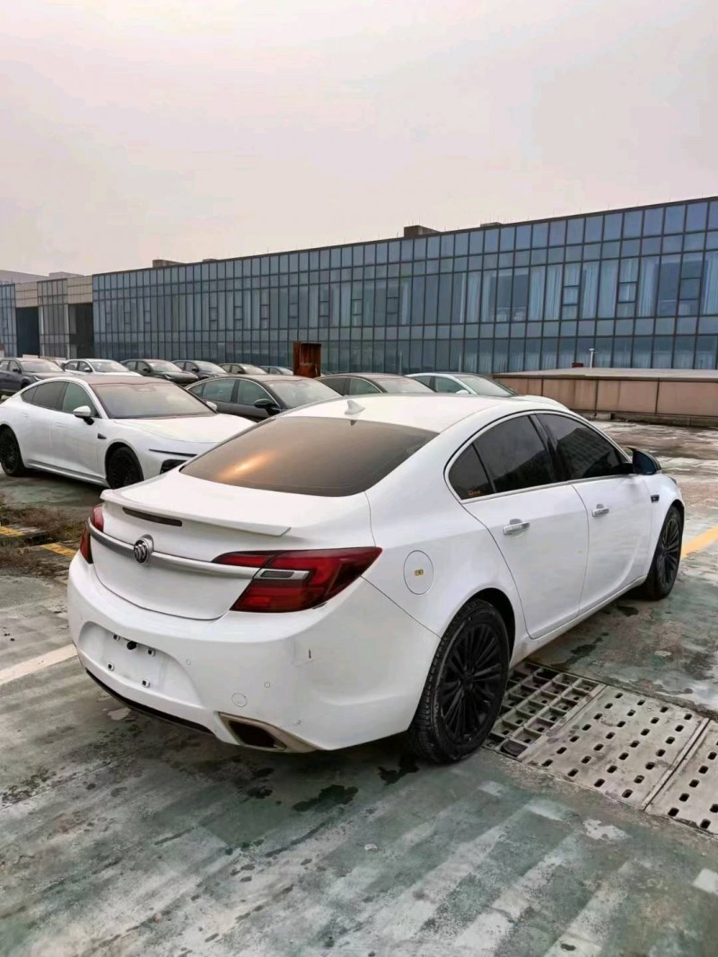 嘉兴16年别克君威5