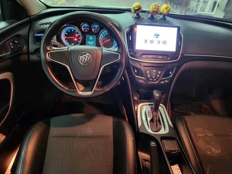 武汉16年别克君威3