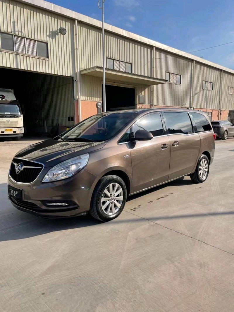 东莞18年别克GL82