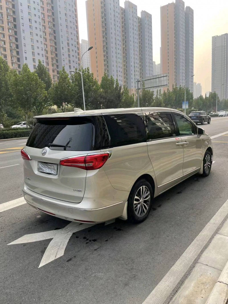 石家庄17年别克GL84