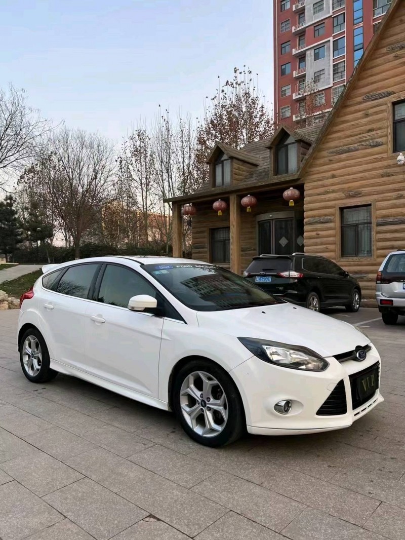 邢台12年福特福克斯3