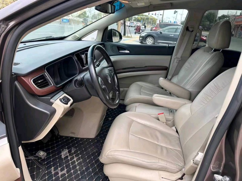 徐州17年别克GL86