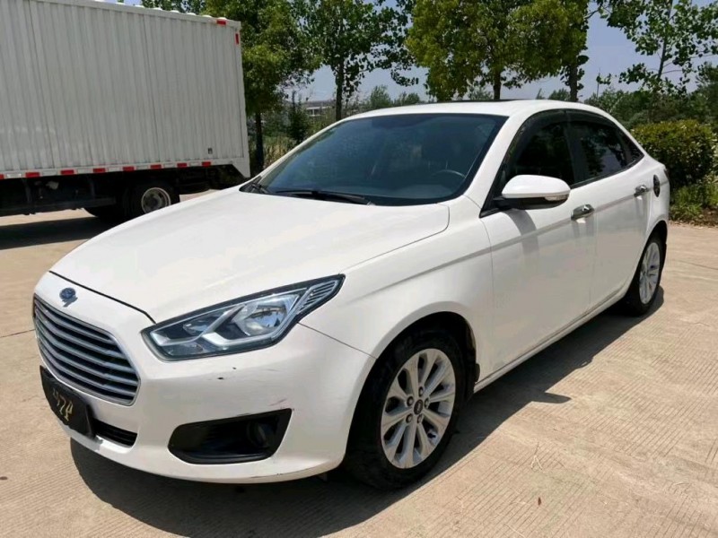 盐城17年福特福睿斯3