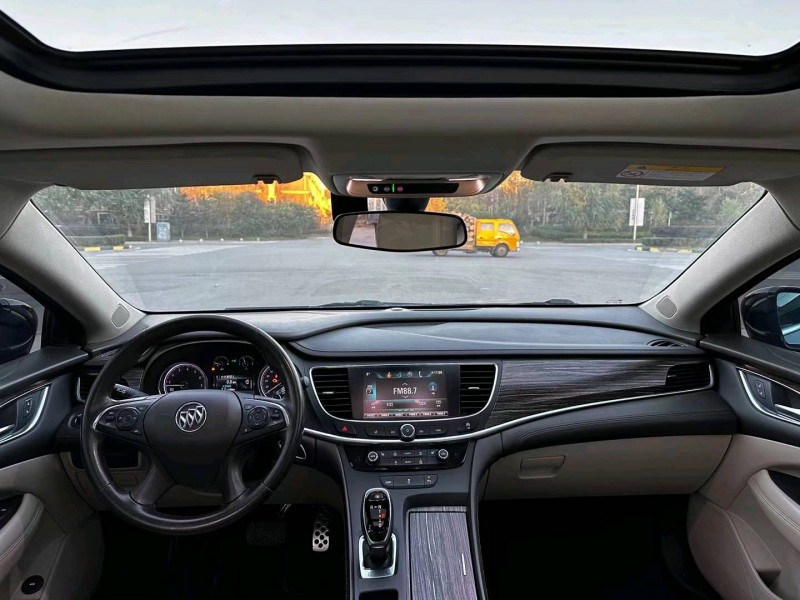 沈阳17年别克君越5