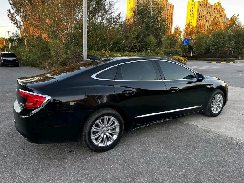 沈阳17年别克君越8