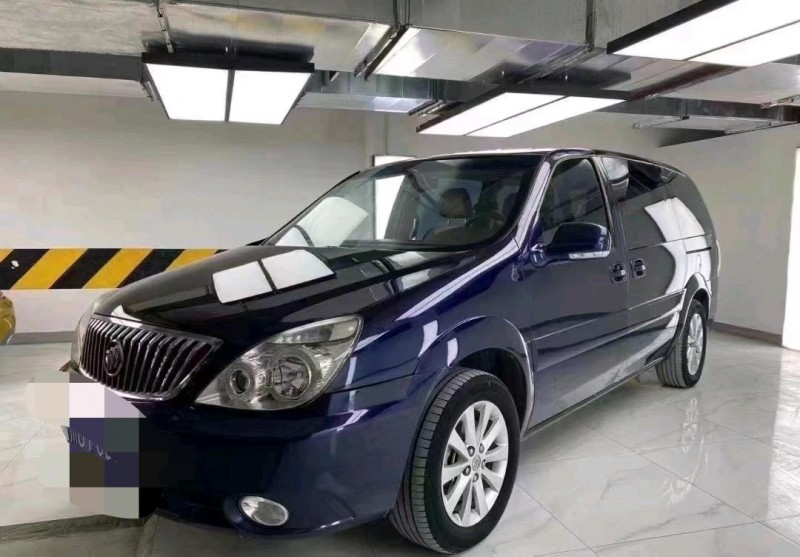 成都14年别克GL82