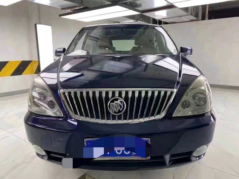 成都14年别克GL81