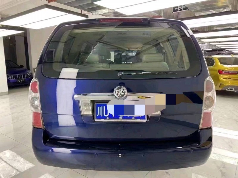 成都14年别克GL83