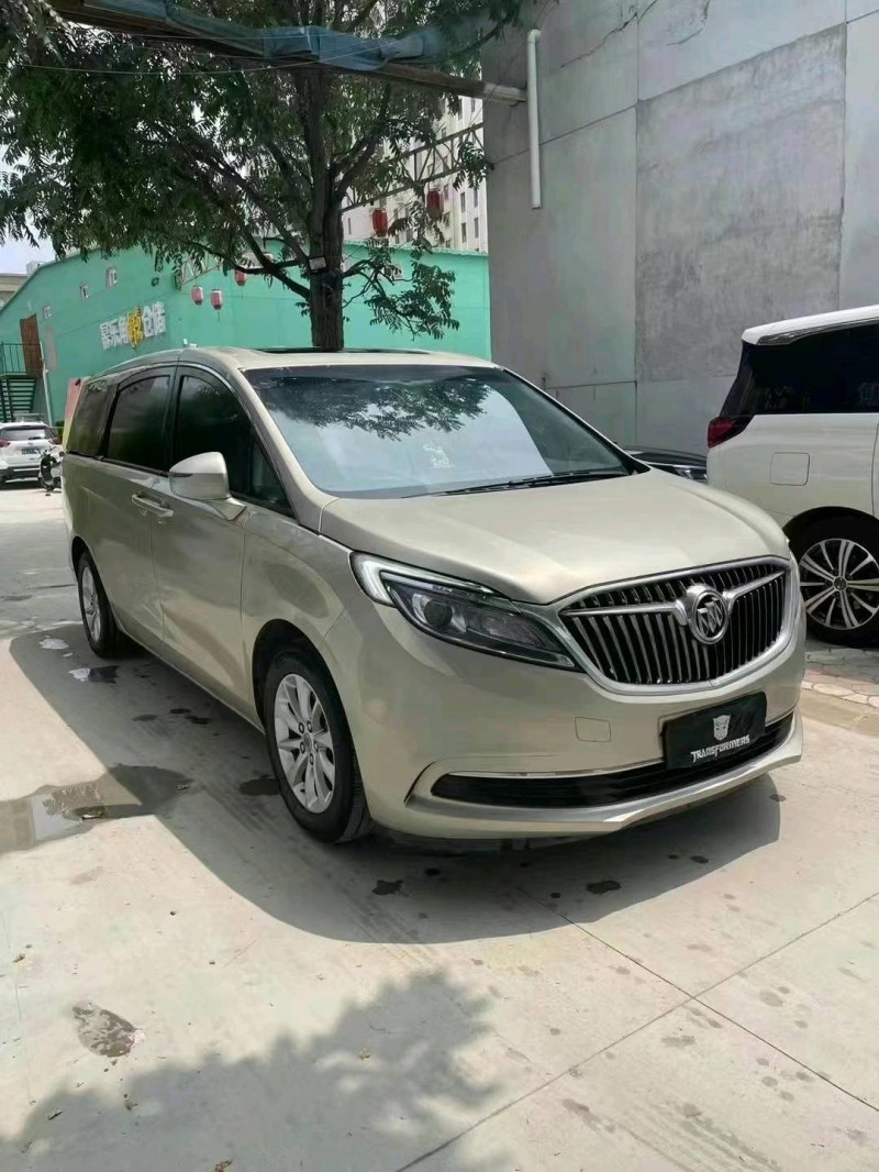 石家庄19年别克GL83