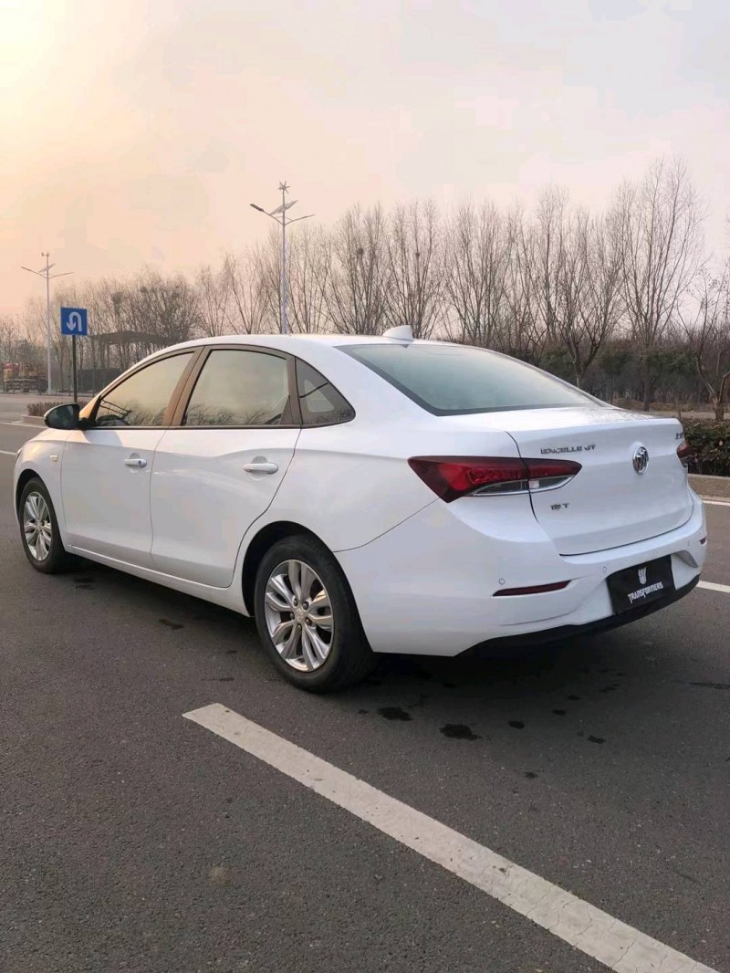 北京20年别克英朗GT2