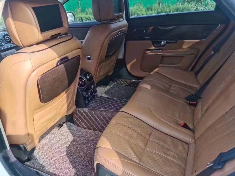 北京12年捷豹XJ6