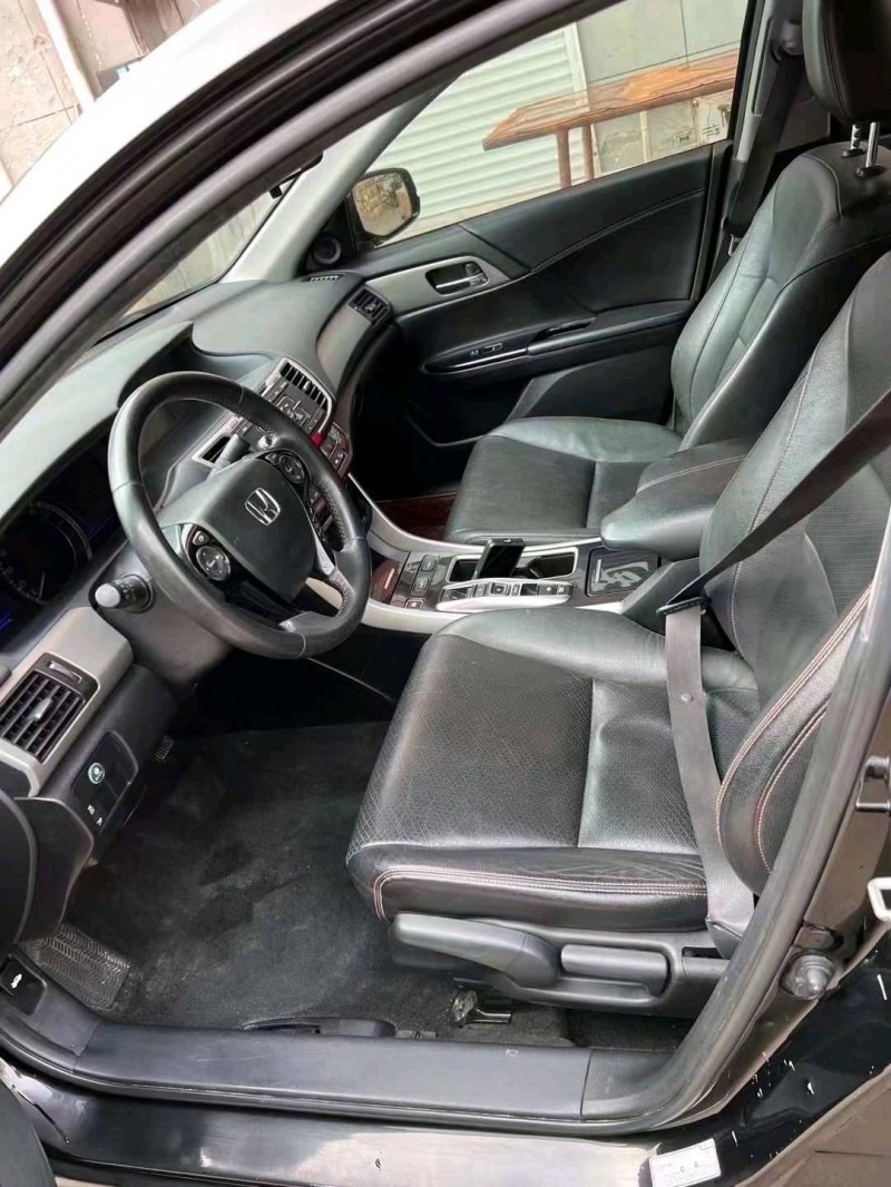 北京17年本田雅阁6