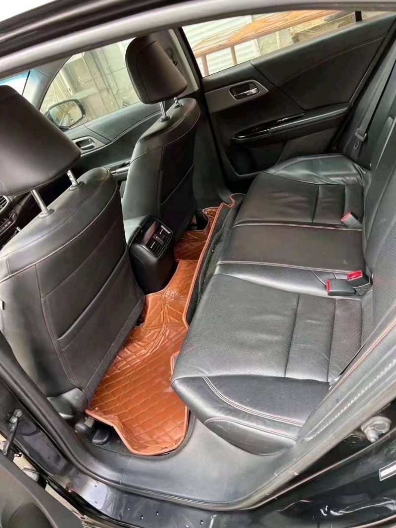 北京17年本田雅阁5