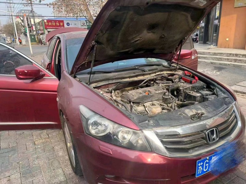 连云港13年本田雅阁1