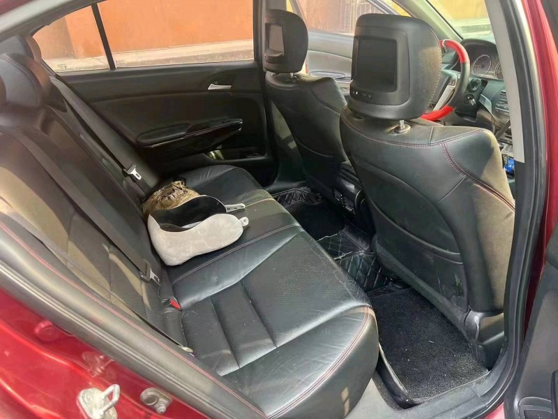 连云港13年本田雅阁3