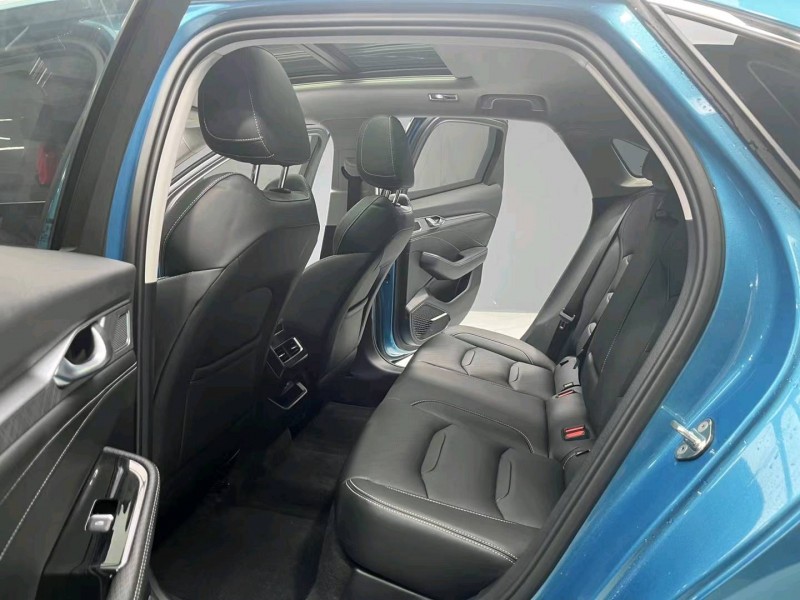 成都22年吉利星瑞3