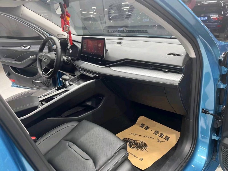 成都22年吉利星瑞6