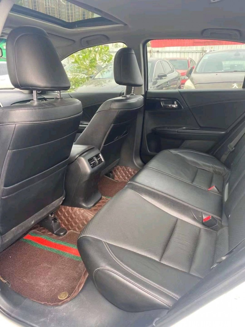 广州18年本田雅阁7